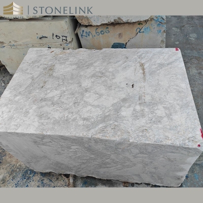 Lorde White marble block