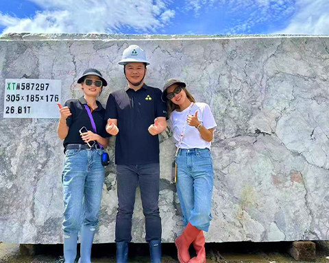STONELINK unterzeichnet Vertrag als exklusiver Vertreter für Asien für die Four Seasons Sakura Marble Series